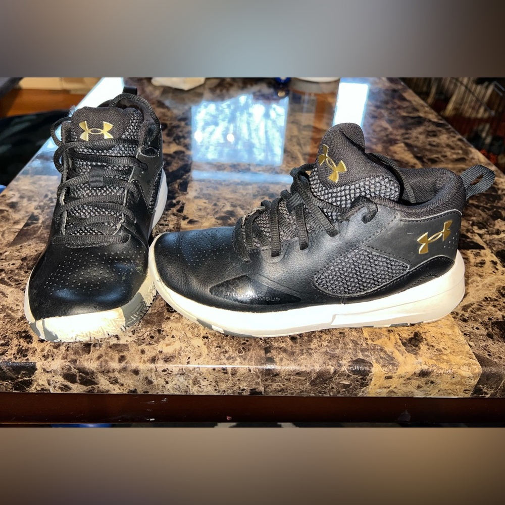 Boys shoes.